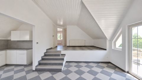 Eladó Ház 2211 Vasad , Kertkapcsolatos lakás nagy terasszal Vasadon