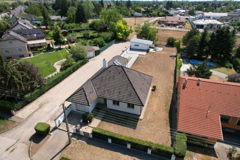 Eladó Ház 2943 Bábolna 
