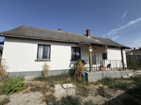 Eladó Ház 6087 Dunavecse 