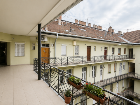 Eladó Lakás 1027 Budapest 2. kerület Mechwartt liget közelében, 110 nm-es 4 szobás,erkélyes lakás