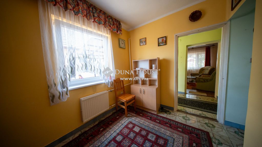 4225 Debrecen — 1/16
