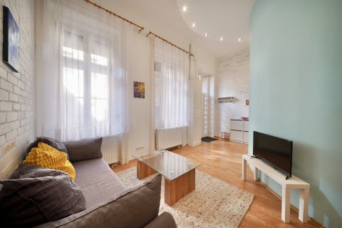 Eladó Lakás 1065 Budapest 6. kerület 