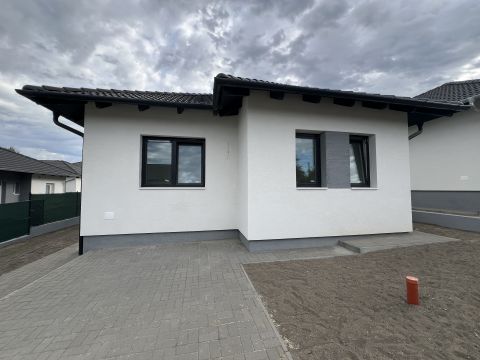 Eladó Ház 2162 Őrbottyán , Őrbottyán Vácbottyán városrész