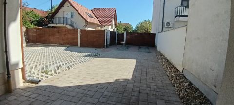 Eladó Lakás 2040 Budaörs 