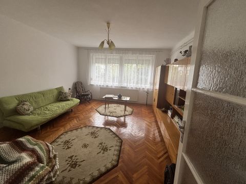 Eladó Ház 4150 Püspökladány Kétgenerációs családi ház sarok telken eladó