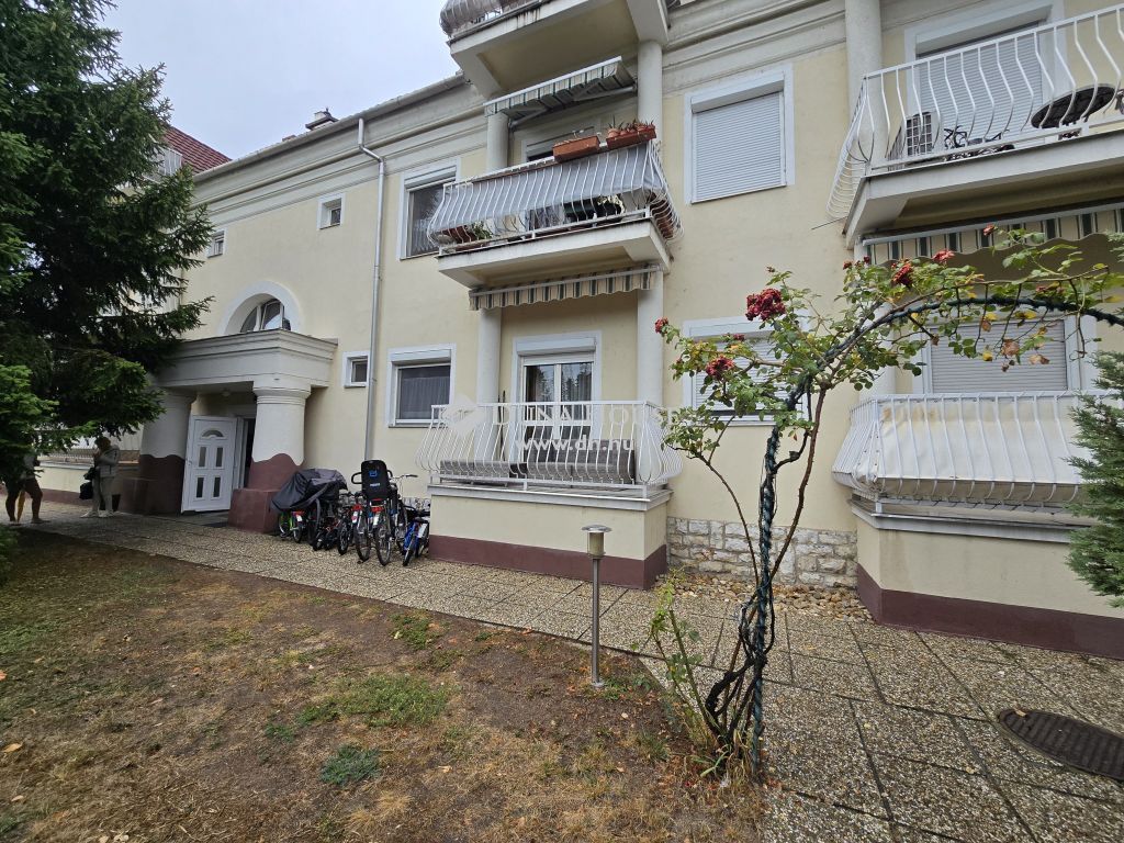 8230 Balatonfüred — 1/26