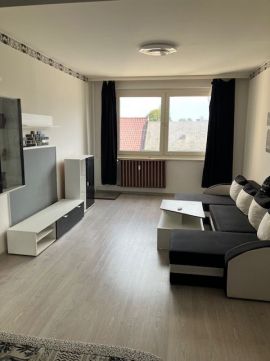 Eladó Lakás 2900 Komárom , Milenium Üzletház
