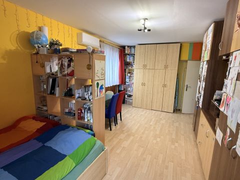 Eladó Lakás 7633 Pécs 