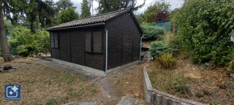 Eladó Ház 2000 Szentendre , 11-es útról az autószervízhez közel
