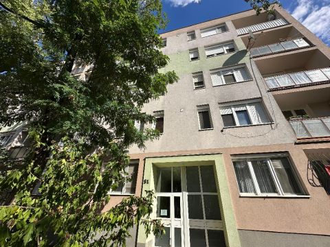 Eladó Lakás 4246 Nyíregyháza , 4400 Nyíregyháza, központ