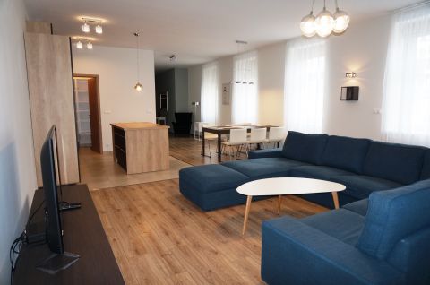 Kiadó Lakás 8000 Székesfehérvár 