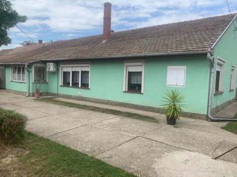 Eladó Ház 8637 Balatonőszöd , Hajnal utca