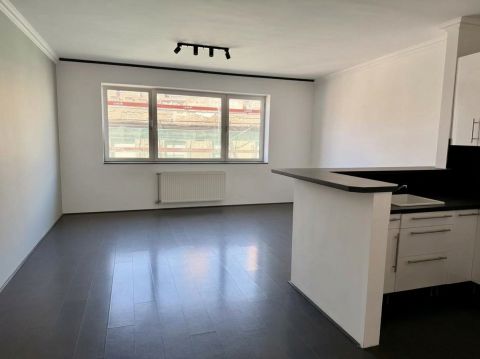 Eladó Lakás 1066 Budapest 6. kerület 