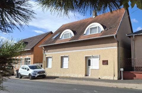 Eladó Ház 8174 Balatonkenese 