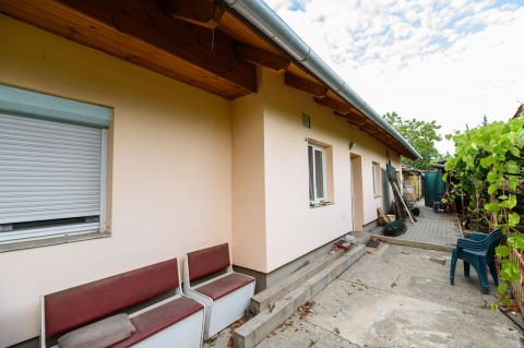 Eladó Ház 2030 Érd 