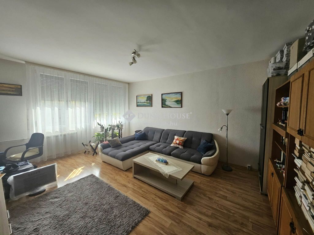 7100 Szekszárd , Arany János utca — 1/17