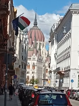 Eladó Lakás 1054 Budapest 5. kerület 