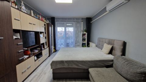 Eladó Lakás 1181 Budapest 18. kerület Felújított panellakás a Havanna lakótelepen