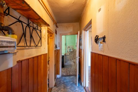 Eladó Lakás 8000 Székesfehérvár 