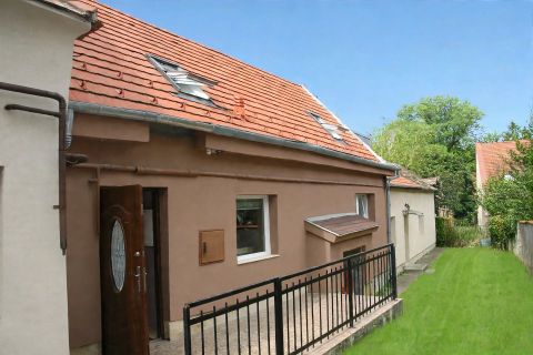 Eladó Ház 9400 Sopron , Paprét közelében kertkapcsolatos sorház eladó!