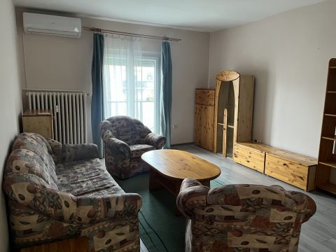 Kiadó Lakás 7633 Pécs 