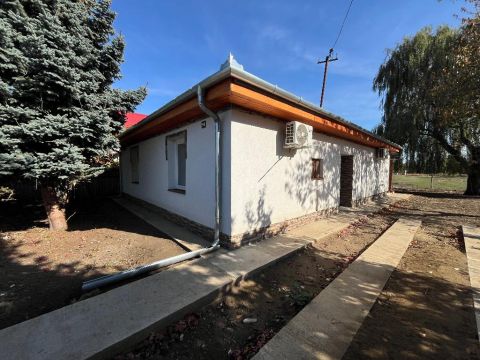 Eladó Ház 4461 Nyírtelek , 4461 Nyírtelek, Csendes