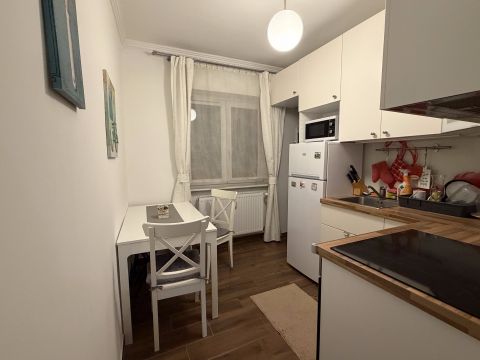 Kiadó Lakás 2400 Dunaújváros Belvárosi kiadó lakás 